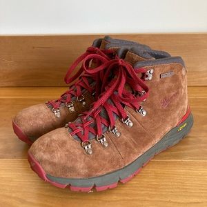Women’s Danner Boots 10.5